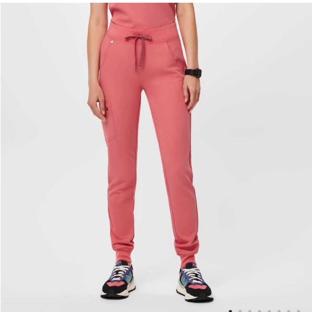 Figs Zomora Joggers Desert Rose Medium Petite
